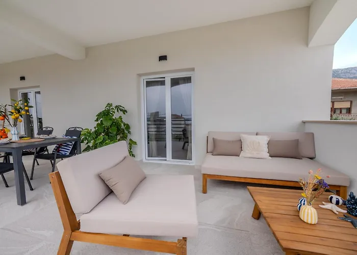 Luxury Apartment Marino Near Beach