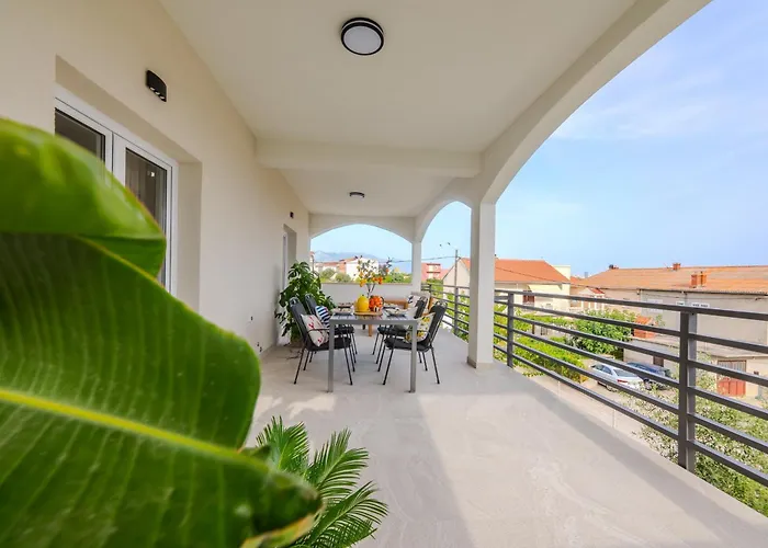 Luxury Apartment Marino Near Beach