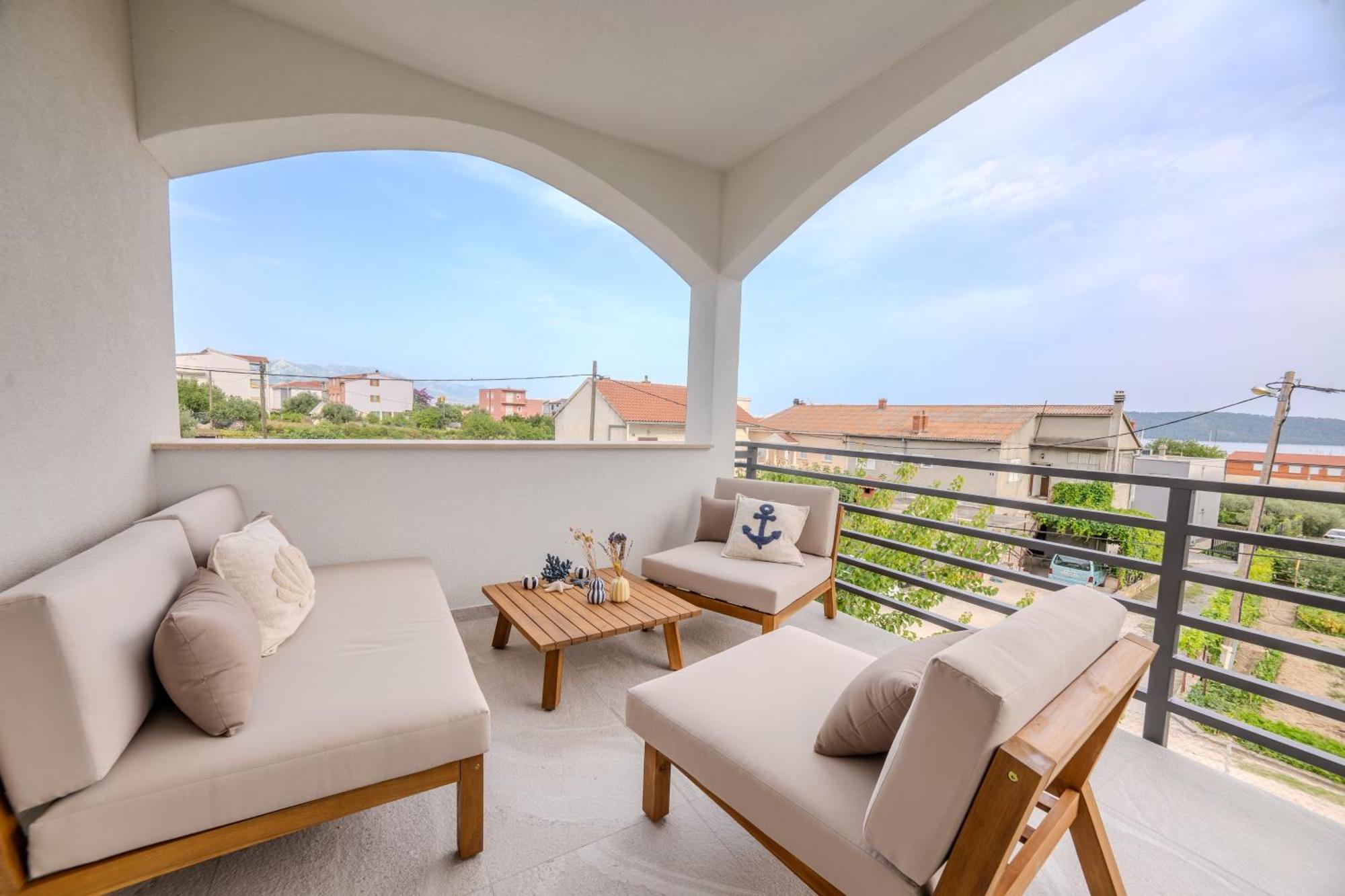 Apartment Luxury Marino Near *